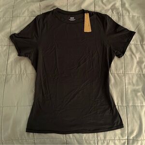 *NWT* SKIMS Fits Everybody Onyx